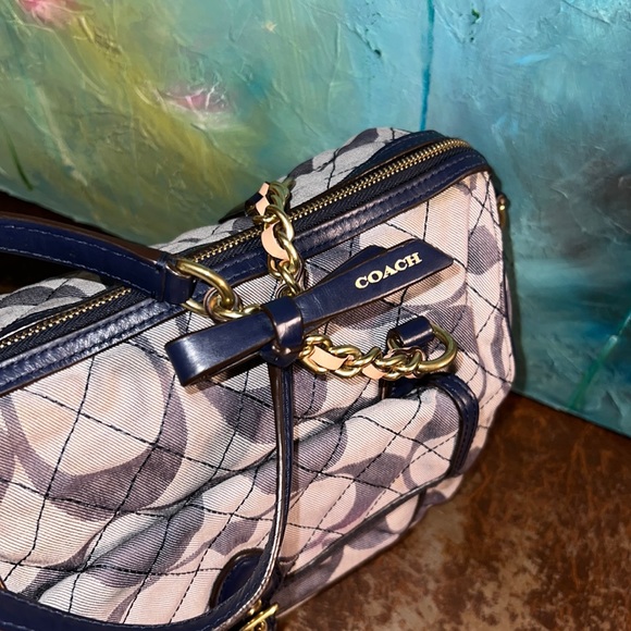 EUC Vintage Coach Quilted Denim Handbag - Picture 4 of 13